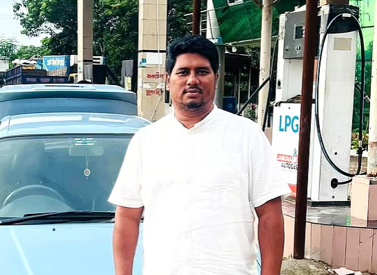 খুলনার দৌলতপুরে যুবদল নেতা মাহবুবুর রহমান মোল্লার হত্যাকাণ্ডের রহস্য উদ্‌ঘাটন হয়নি, চরমপন্থী গ্রুপের সংশ্লিষ্টতার সন্দেহ