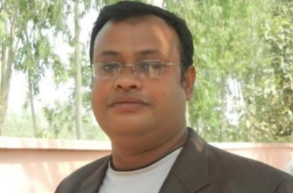 উল্লাপাড়ায় স্কুলে ভর্তি বাণিজ্যের অভিযোগে অফিস সহকারী সাময়িক বরখাস্ত