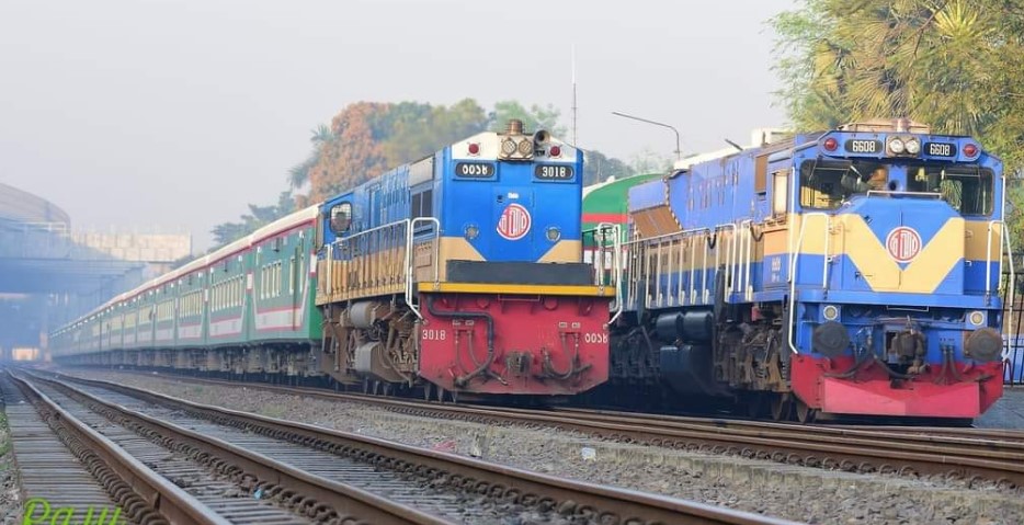 ‘জুলাই ঘোষণাপত্র’ উপস্থাপনায় ৩০ লাখ টাকায় আটটি বিশেষ ট্রেন ভাড়া