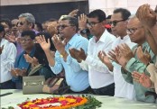 জিয়াউর রহমানের সমাধিতে নীলফামারী জেলা বিএনপির নব গঠিত কমিটির শ্রদ্ধা