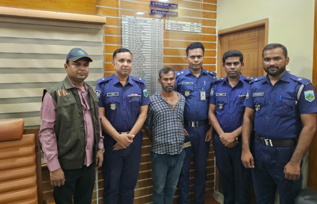 বগুড়ায় জোড়া খুন ও ডাকাতি মামলার প্রধান আসামি রফিকুল ইসলাম পুনরায় গ্রেপ্তার