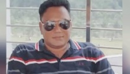 বগুড়ায় স্বেচ্ছাসেবক লীগ নেতা মিন্টু গণপিটুনির পর পুলিশের হাতে