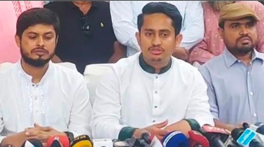 বগুড়ায় সার্জিস আলমের সভাস্থল লক্ষ্য করে ককটেল বিস্ফোরণ: প্রতিবাদে তাৎক্ষণিক বিক্ষোভ এনসিপির