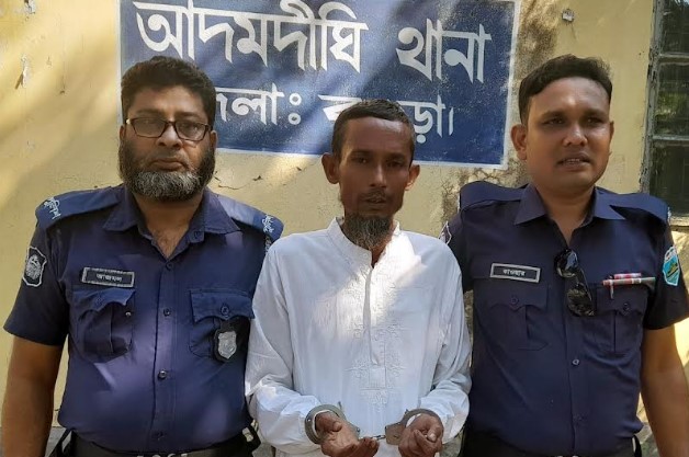 বগুড়ায় মানুষের মাথার চুল চুরি মামলায় এক ব্যক্তি গ্রেপ্তার