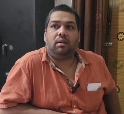 জয়পুরহাট রেলস্টেশনে যাত্রীকে লাঞ্ছিতের ঘটনায় হেড বুকিং সহকারী সাময়িক বরখাস্ত