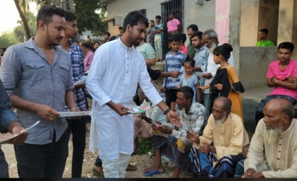 শিবগঞ্জে ছাত্রদলের জনসংযোগ, তারেক রহমানের ৩১ দফার বার্তা প্রচার