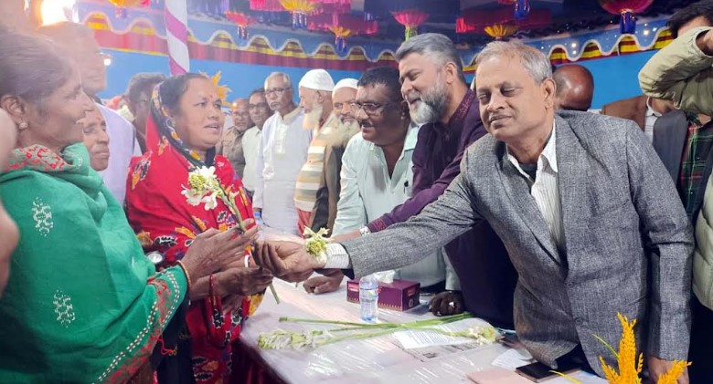 বদলগাছীতে ৭ শতাধিক সনাতন ধর্মাবলম্বী পরিবার বিএনপিতে যোগদান