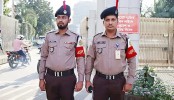 অবশেষে নতুন ইউনিফর্ম পেল বাংলাদেশ পুলিশ