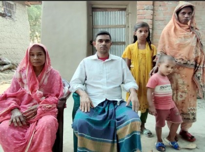 রাণীনগরে বিরল রোগে আক্রান্ত লালমন।। অর্থের অভাবে থেমে গেছে উন্নত চিকিৎসা