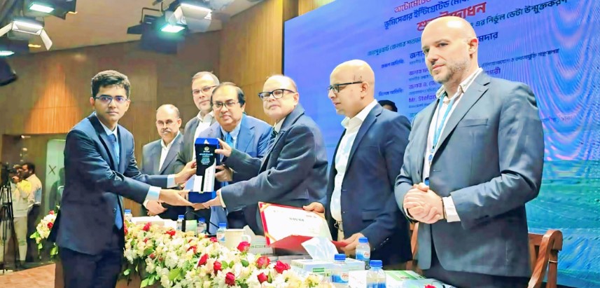 রাজশাহী বিভাগে শ্রেষ্ঠ এসিল্যান্ড নির্বাচিত হলেন রোহান সরকার