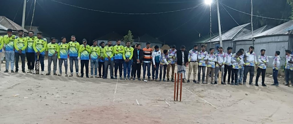 সিংড়ায় নাইট শর্ট ক্রিকেট টুর্নামেন্ট উদ্বোধন 