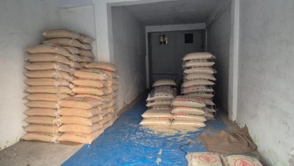 ক্ষেতলালের ইটাখোলা বাজারে গভীর রাতে গোডাউনের তালা ভেঙে ৬৫ বস্তা চাল চুরি