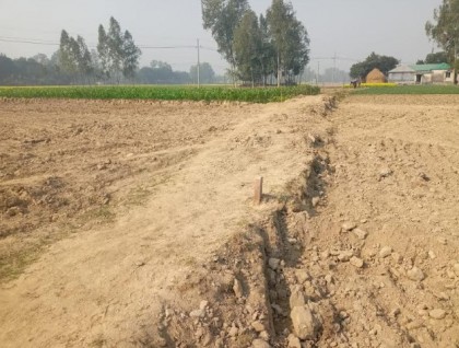 রায়গঞ্জে সরকারি হালট উদ্ধারে প্রশাসনের হস্তক্ষেপ কামনা করেছেন এলাকাবাসী