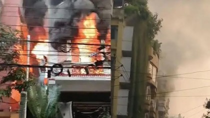 উত্তরায় আবাসিক ভবনে ভয়াবহ অগ্নিকাণ্ড, দুই পরিবারের ৬ জনের মর্মান্তিক মৃত্যু