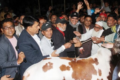 যুবসমাজকে মাদক ও অসামাজিক কার্যকলাপ থেকে দূরে রাখতে খেলাধুলার বিকল্প নেই-সাবেক এমপি লালু