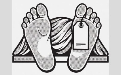 বগুড়ায় গরুবোঝাই ট্রাকের চাপায় গৃহবধূ নিহত, স্বামী-সন্তান অল্পের জন্য রক্ষা