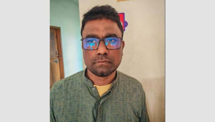 গোবিন্দগঞ্জে উপবৃত্তির প্রলোভন ও ব্ল্যাকমেইল করে ছাত্রীকে ধর্ষণ: মাদ্রাসা অধ্যক্ষ গ্রেপ্তার