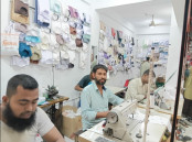 সলঙ্গায় দর্জি দোকানে বাড়তি ব্যস্ততা 