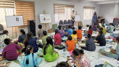 ঢাকাস্থ রাশিয়ান হাউসে গ্রেট উইমেন
পেইন্টিং মাস্টার ক্লাস অনুষ্ঠিত
