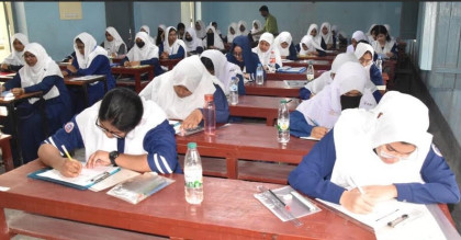 রাজশাহী বোর্ডে শান্তিপূর্ণ পরিবেশে  এসএসসির প্রথম দিনের পরীক্ষা সম্পন্ন