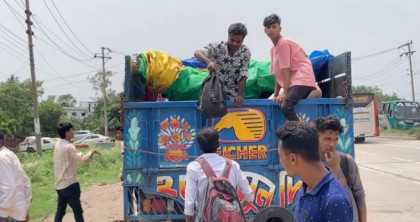 বাসের টিকিট নেই, ট্রাকে উঠলেন ঈদযাত্রীরা; মাঝপথে নামিয়ে দিল বিআরটিএ