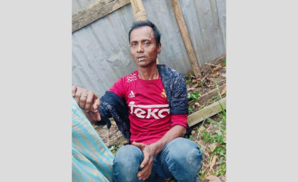 সিংড়ায় স্কুলছাত্রীকে তুলে নিয়ে শ্লীলতাহানির চেষ্টা, গণধোলাইয়ের পর যুবক আটক