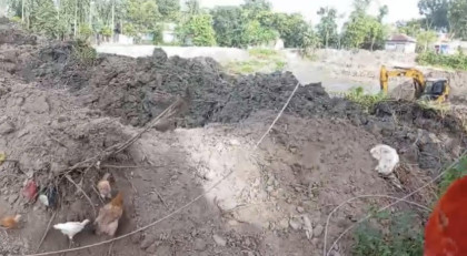 রাণীনগরে ৯ জনের বিরুদ্ধে অবহেলাজনিত নরহত্যা মামলা, ভেকু মেশিন জব্দ