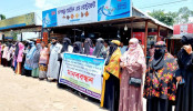 বীরগঞ্জে ব্যবসা প্রতিষ্ঠান ও বসতবাড়িতে হামলার প্রতিবাদ, দোষীদের বিচারের দাবি