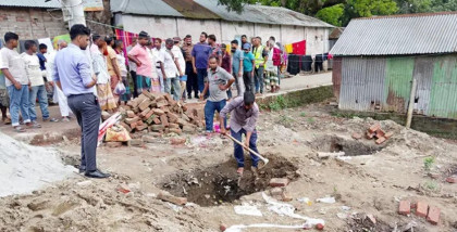 রেলওয়ের স্থাপনা উচ্ছেদে হামলা-ভাঙচুর, সোনাতলা রেলস্টেশন বন্ধ