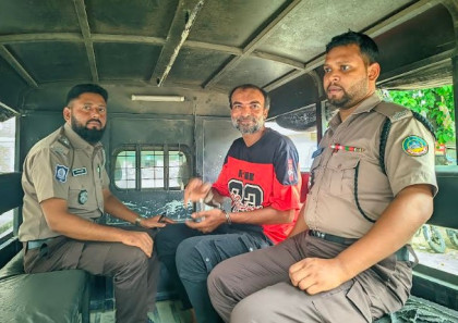 কালোবাজারির উদ্দেশ্যে টিসিবির পণ্য মজুদ, ব্যবসায়ীর ১৪ বছরের কারাদণ্ড