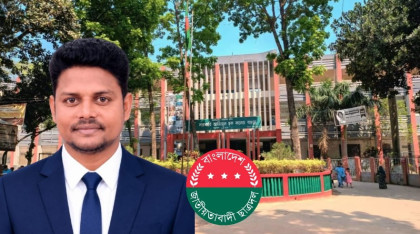 অসহায় শিক্ষার্থীর ফরম পূরণে সহায়তা করলেন ছাত্রদল নেতা নাহিদ