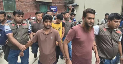 বগুড়ায় ১০২ ভরি সোনা ছিনতাইয়ের ঘটনায় গ্রেপ্তার ৪, উদ্ধার ৮৮ লাখ টাকা